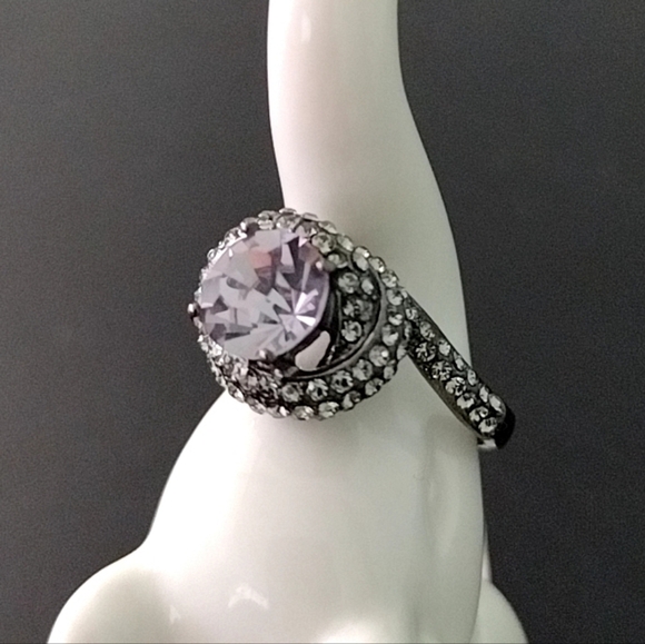 Women's Rhinestone Statement Cocktail Ring - Picture 11 of 13